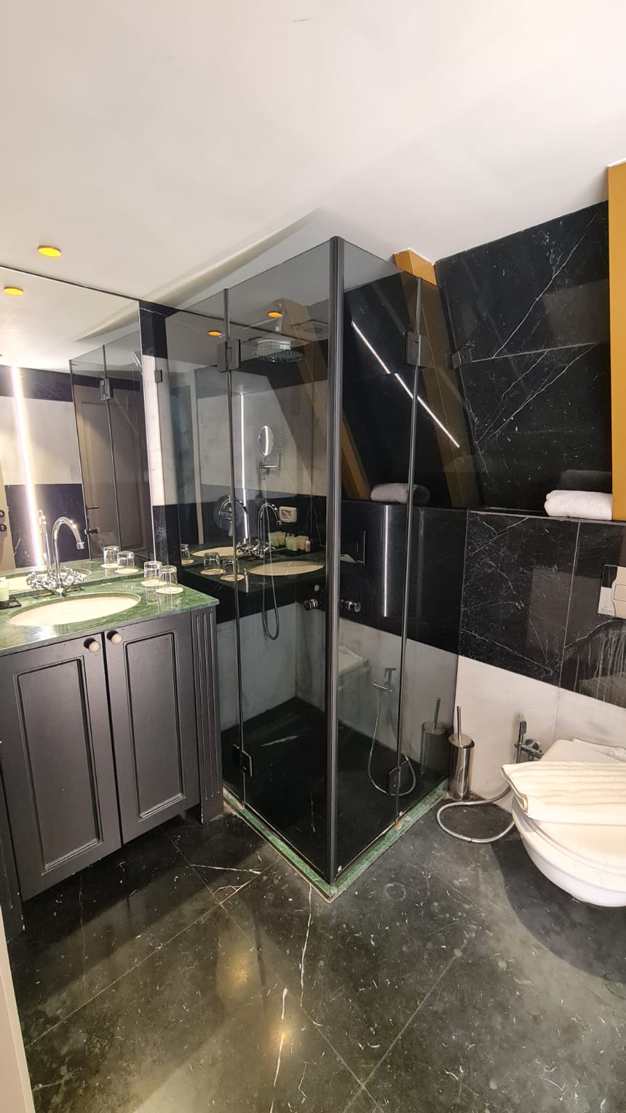 בקתת דלקס עם בריכה ומרפסת (8)