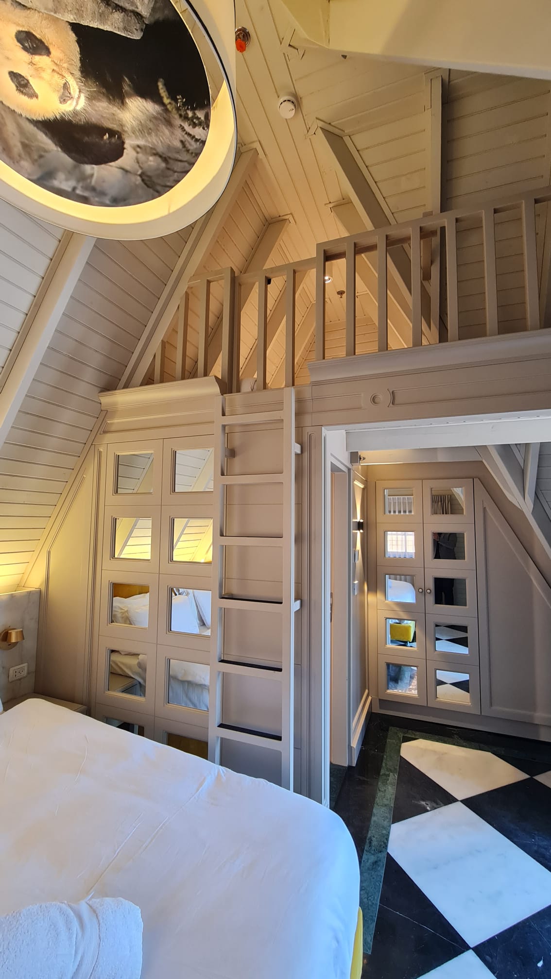 בקתת דלקס עם גקוזי ומרפסת (5)