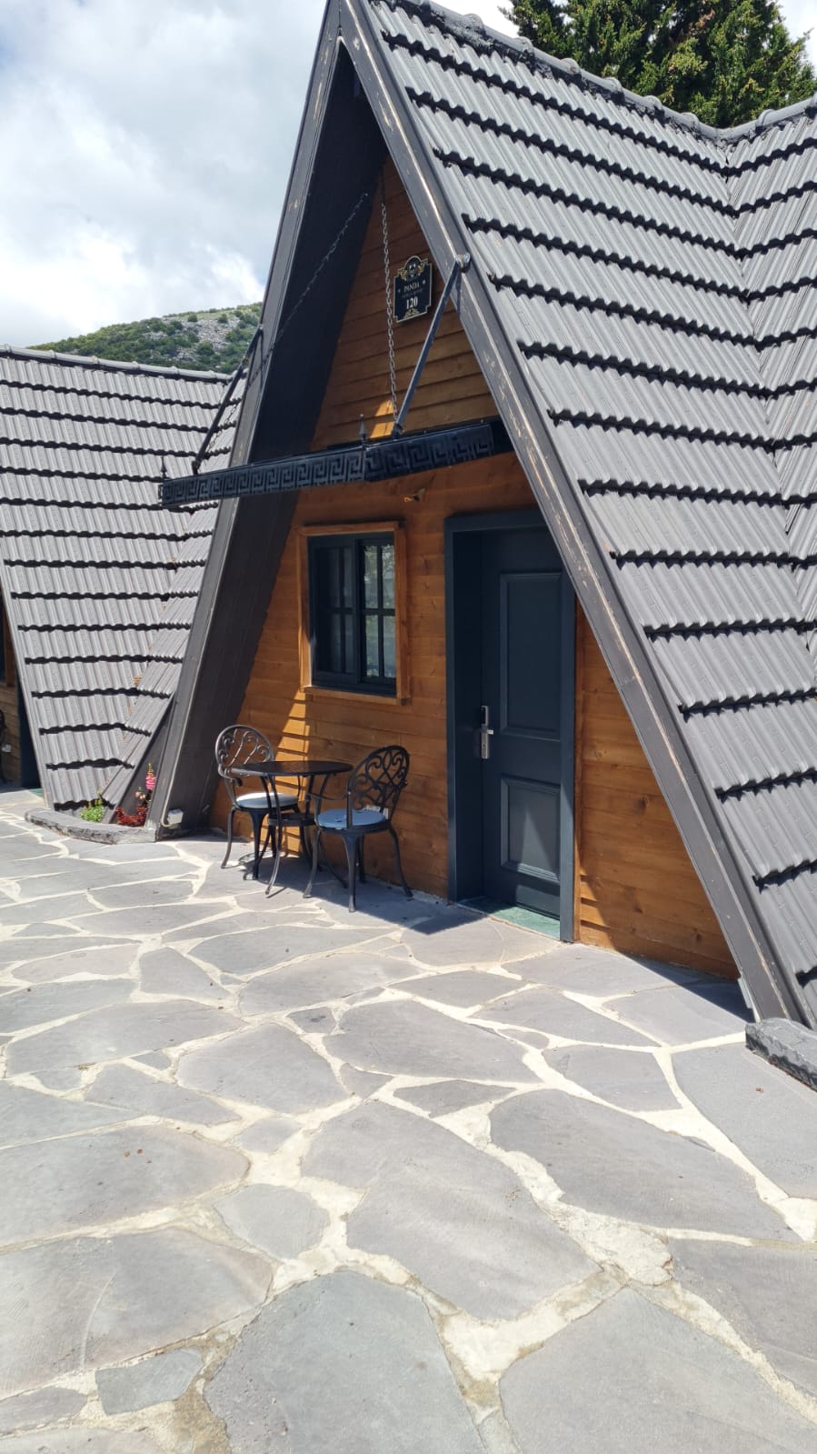 דלקס משפחתי עם מרפסת